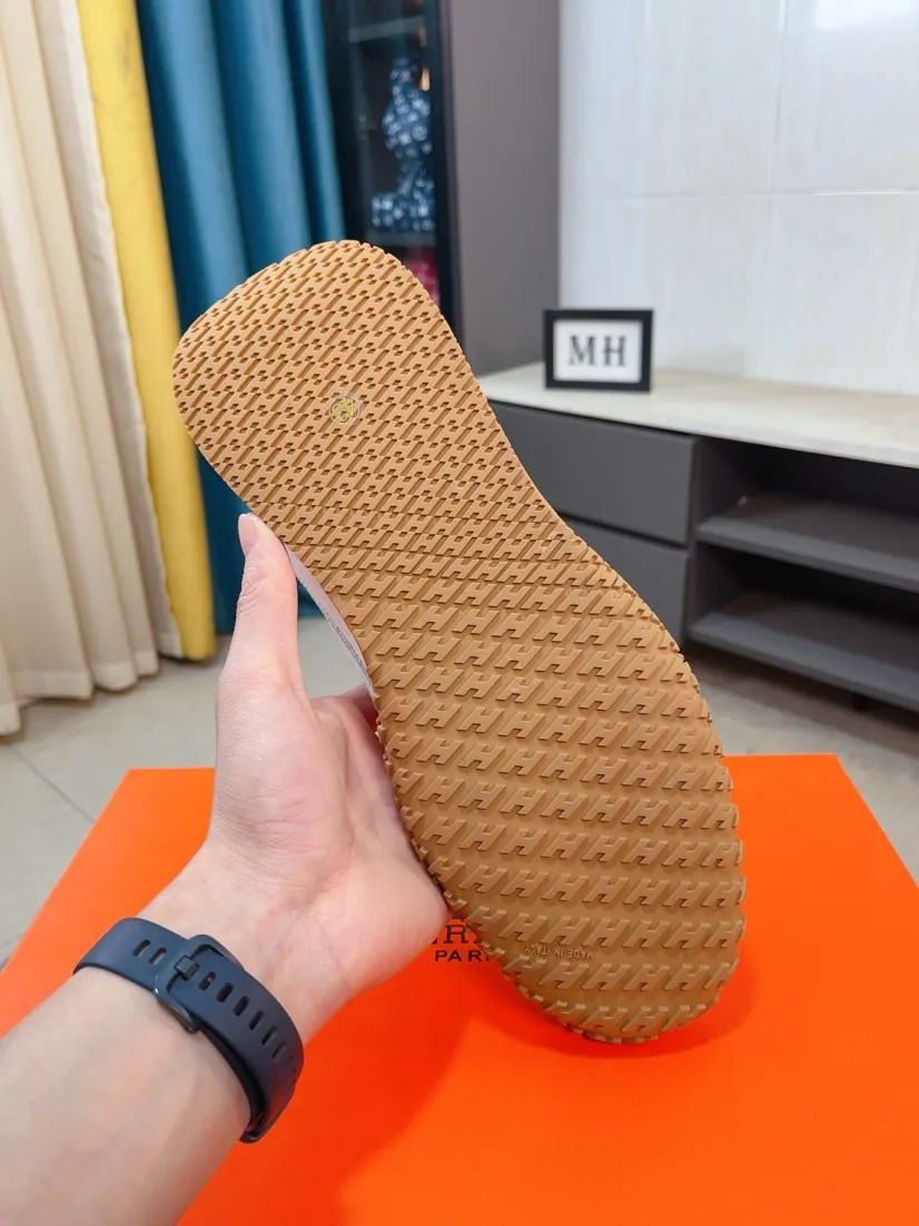 Men's shoes 💰480🌸🌸[HERMES] Hermès sneakers, the upper is made of calfskin and suede, imported materials, full of texture, the lightweight sole is decorated with contrasting patterns, creating a versatile fashion style. Size: 38-44, 45 customized